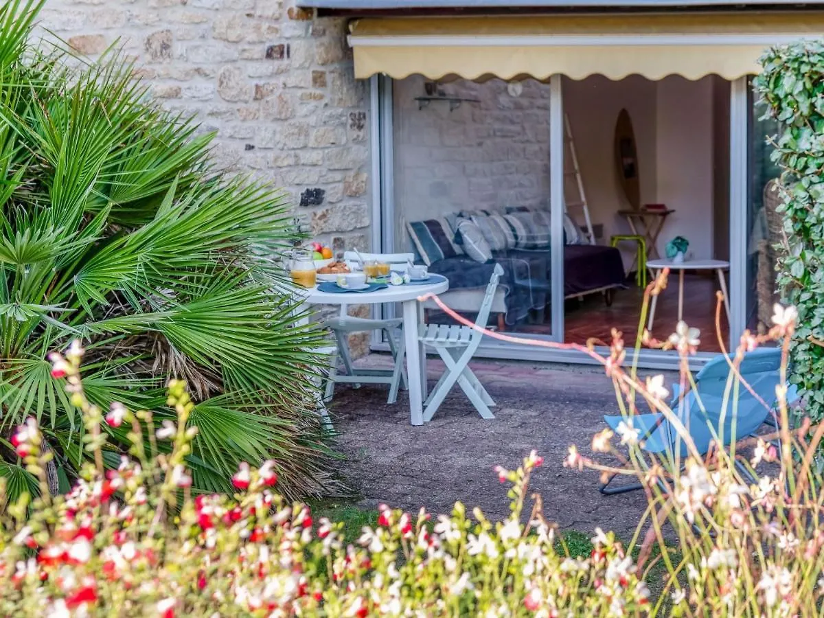 Appartement Studio Les Pins-4 By Interhome Carnac
